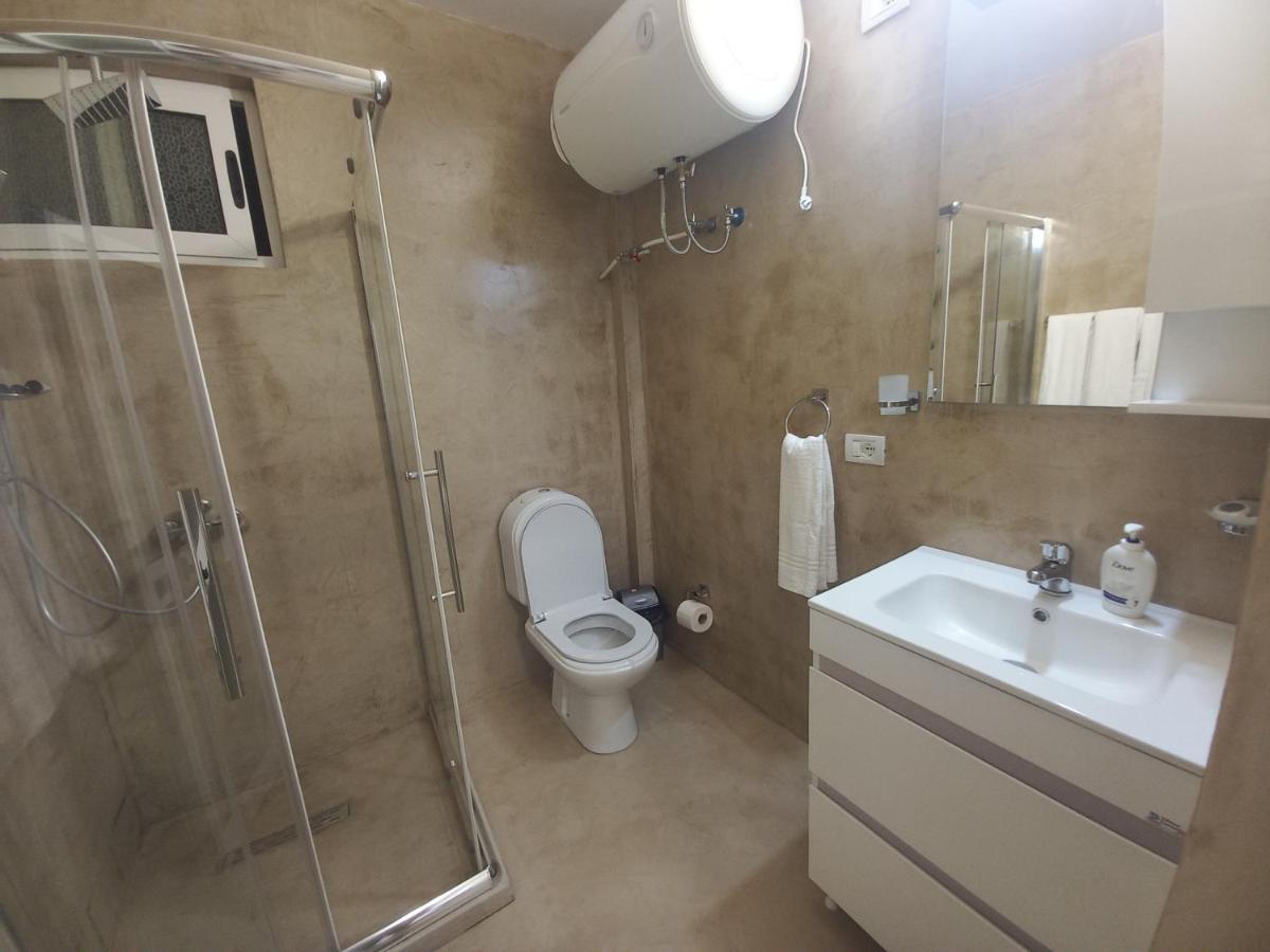 Flowers Guesthouse Tiran Dış mekan fotoğraf