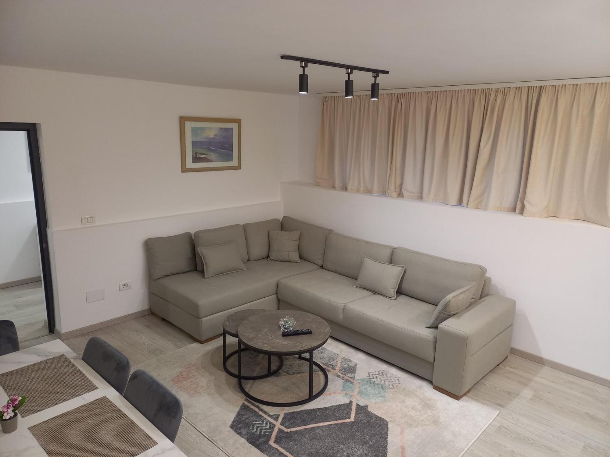 Flowers Guesthouse Tiran Dış mekan fotoğraf
