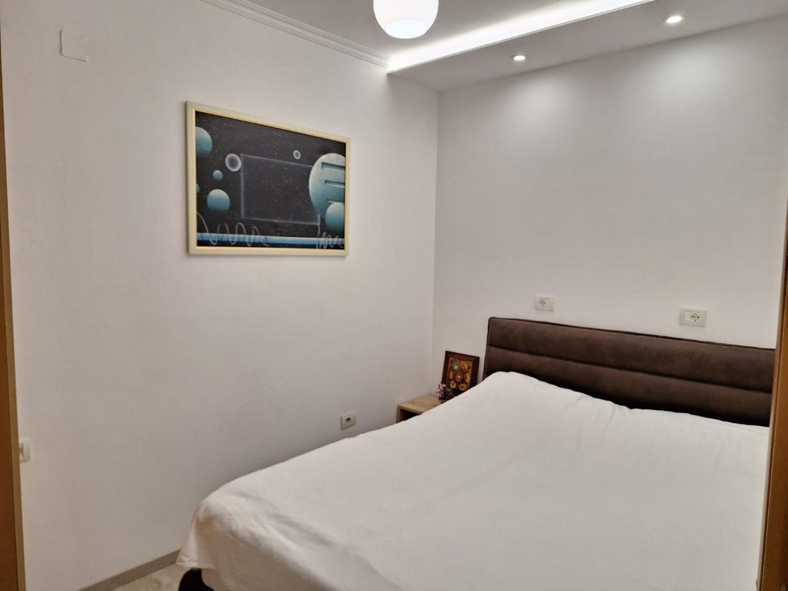 Flowers Guesthouse Tiran Dış mekan fotoğraf